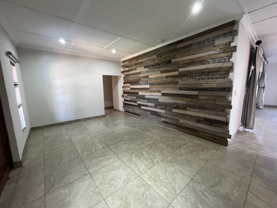 3 Bedroom Property for Sale in Baillie Park North West